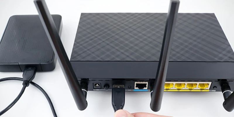 هارد اکسترنال چیست؟ چه انواع و کاربردهایی دارد؟